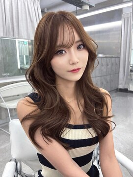 マウルルナ(MAEUL luna) レイヤーカット/ベージュカラー/萩村風人