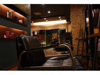 チヴォリ(CIVOLI)の写真/【芦屋/苦楽園】実力派スタイリストが創るあなただけのstyle◇一人ひとりの"なりたい"を叶える場所に―。