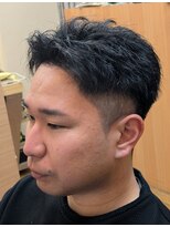 トウキョウケン(Tokyoken)&nbsp;ツーブロックショートスパイキースタイル