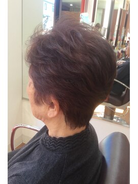 ゼロツーネクスト(ZERO2 NEXT) 上品ショートスタイル