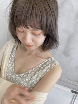 ガリカ(Gallica kinshicho) オリーブベージュ × レイヤーボブ