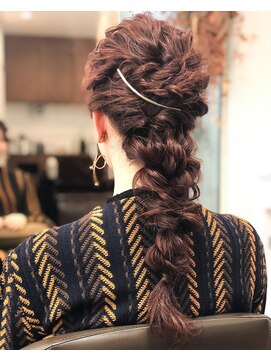 ネッコ(necco) 変形編みおろしパーティースタイル