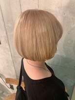 ミルクティーベージュ　小顔ボブ　ミルクティーグレージュ