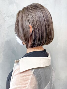 アイティー バイ アルバム 浦和店(IT by ALBUM) ミルクティーボブ_くすみブルーミニウルフテラコッタ_ba350361