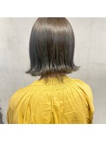 ミント(mint)&nbsp;【 華奢なハイライトたっぷり◎オリーブカラー 】