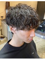 ジュンヌオム リンカラン(Jeune Homme LINGKARAN) 波巻きスパイラル×刈り上げマッシュ