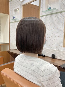 トップヘアー 中庄店(TOP HAIR fuapua) 切りっぱなしスリークボブ『Nao』