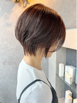 エミュ 辻堂(e'mu) 骨格矯正×束感ショート【辻堂／辻堂駅】