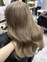 リア(riah)&nbsp;ダブルカラーミルクティーベージュレイヤーカット韓国ヘア