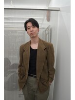 グランクラブ(GRANCLUB)&nbsp;メンズカットセンターパート刈り上げニュアンスパーマ