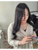 クリーム 町田(Cream)&nbsp;大人キレイな韓国ヘア　ブルーブラック透明感カラー