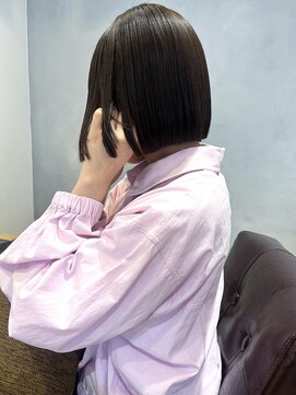 エミス バイ メルト 吉祥寺(emis by melt) 【吉田江梨】ボブカットストレートパーマ縮毛矯正切りっぱなし