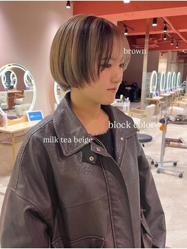 ヘアーアンドメイク ビス(HAIR&MAKE bis) ブロックカラー/ケアブリーチ/ミルクティーベージュ【あさみ】