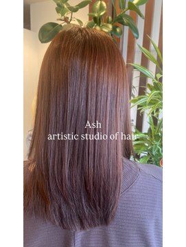 アッシュ アーティスティック スタジオ オブ ヘア(Ash artistic studio of hair) ミディアム×ピンク