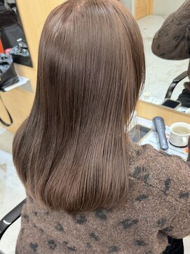 スミス 上野(smith) ラベージュミディアムヘアレイヤーカット