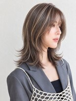 アース 川口店(HAIR&MAKE EARTH) 柔らかベージュの白髪ぼかしハイライト