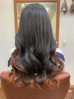 アティック(attic) インナーカラーオレンジ♪