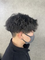 ホームボーイ(HOME BOY)&nbsp;ちりつかない波打ちツイストスパイラル センター分け マッシュ