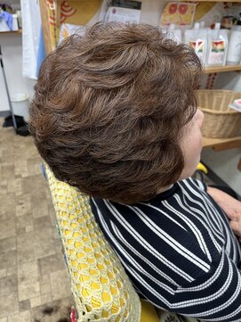 髪ストーリー美容室 ヘナで明るく