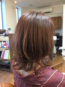 グラバ(graba) ミディアムカールスタイル　(小岩小岩駅京成小岩新小岩）