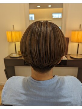 クララ アベノ(CLALA Abeno) 刈り上げボブ