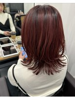 シア(sia)&nbsp;ほんのりカシスがかわいい赤ピンクくびれレイヤー◎