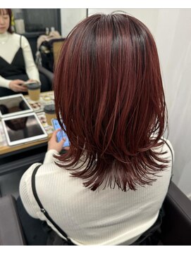 シア(sia) ほんのりカシスがかわいい赤ピンクくびれレイヤー◎