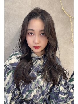 ハローバイシー 仙台(Hello by Sea) 黒髪ネビージュくびれレイヤー小顔似合わせ前髪ワンレンボブルフ