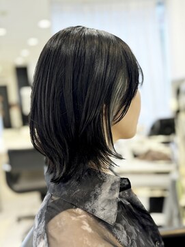 ルイス(LUYS) レイヤードボブ