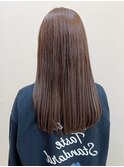 ベージュ