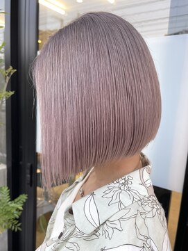 スリー 博多(THREE...) ピンクベージュ