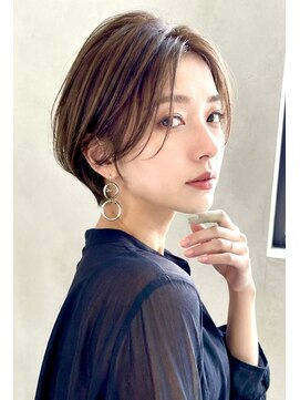 ウィールール 栄町店(WE RULE) 札幌栄町|大人美人ショートボブ×丸みレイヤー