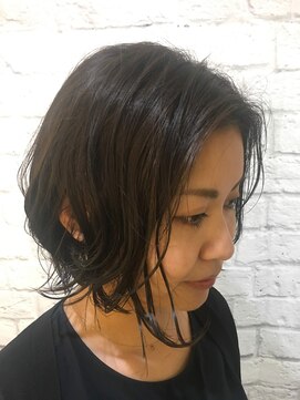 アディクト(ADDICT) 外ハネスタイリッシュボブ