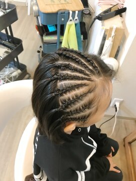 ロカット サロン(Roquat Salon) キッズコーンロウアレンジ【ヘアセット 立川/立川南/八王子】