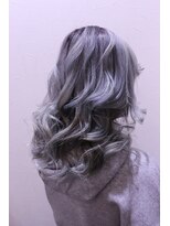 ヘアーワークス ボナ(HAIR WORKS bona.) コントラストホワイトシルバー