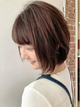 ティアラ バイ アーティック Tiara by artic ◆愛されヘア◆魅力UP前下がりショートボブ