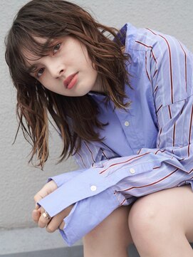 イリ(iri) 〈iri〉ミディアム/ポイントブリーチ/イヤリングカラー