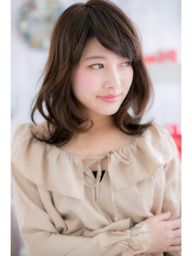 ミック 日暮里店(miq) アッシュオリーブ斜めバング外ハネカールくびれミディc1