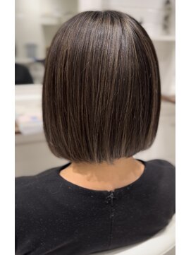 トルシュ ヘアーワークス(TORChe Hair Works) ボブ