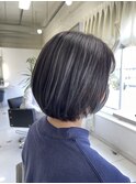 コントラストハイライト×丸みボブ