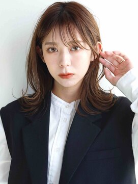 スクエアウーノ 博多(SQUARE＊UNO HAKATA) 外ハネミディ　くびれミディ　シースルーバング