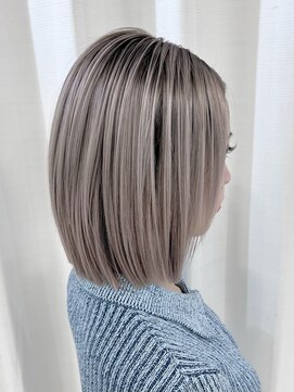 ロウル 渋谷(LOWRL) シャドールーツ/ブリーチ