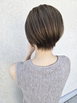 ゴットラトゥール(GOTTO LATOUR) ショートボブ/顔まわりカット/ベージュ/ブラウン/アッシュ