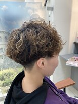 アールモンドヘア新世界&nbsp;♯レディースショートパーマ
