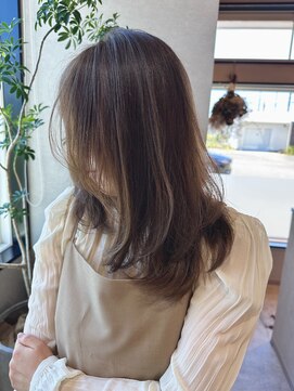 イェル(ELL.) 柔らか透け感ベージュ☆ロングレイヤー20代30代40代