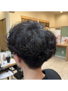 クロエバイラヴィズム 郡山さくら通り店(CLOE by LUVISM) スパイラルパーマ・メンズ