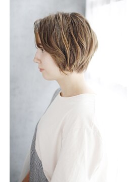 シュシュット(chouchoute) ミニウルフホワイトグレージュデジタルパーマチェリーブラウン87