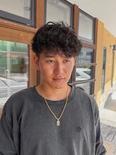 ニュース(NEWS) スペインカール×ウォームブラウンカラー