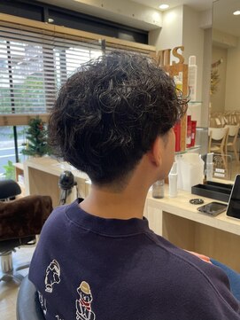 シンプル(Simple) ストスパイラル×ツーブロック