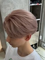 フィフス(fifth) 原宿ブリーチカラーピンクベージュカラーセンターパート刈り上げ
